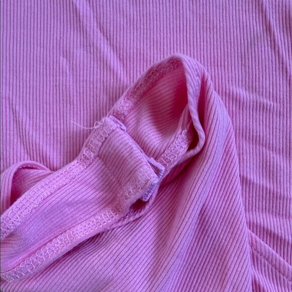 Le Lis Pink One Piece Ribbed Bodysuit Size M - Picture 3 of 4